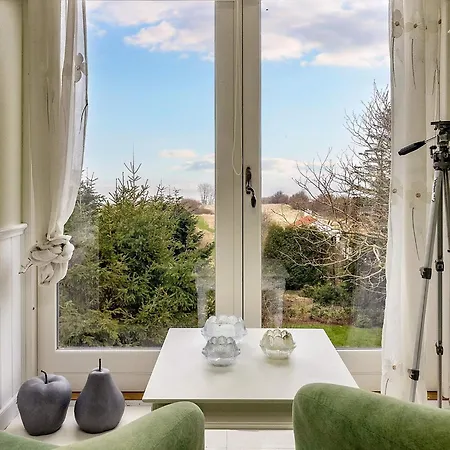 6 Person In Soby Aero-by Traum *