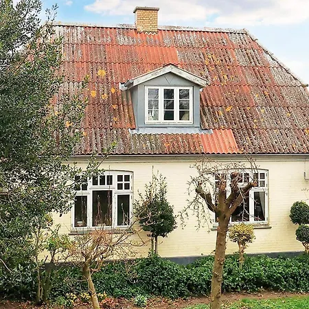 6 Person In Soby Aero-by Traum